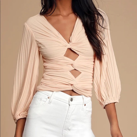 Win Again Blush Pleated Knotted Top | Medium - Picture 1 of 7